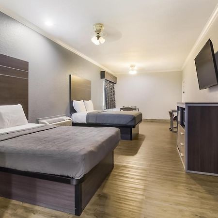 Americas Best Value Platinum Inn & Suites Houston Bagian luar foto