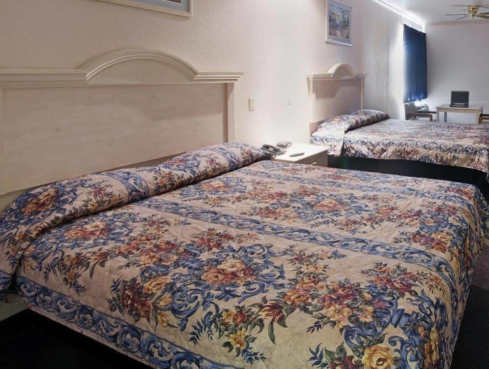Americas Best Value Platinum Inn & Suites Houston Bagian luar foto